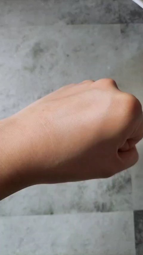 ポンデクルール　 サンリオキャラクターズ 　うるうるハートデザイン  マルチカラーパウダー/Pon de Couleur/単色アイシャドウの動画クチコミ1つ目