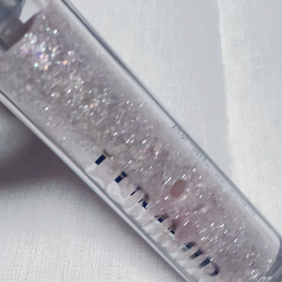 ルミル オンザステージリキッドグリッターのクチコミ「✼••┈┈••✼••┈┈••✼••┈┈••✼••┈┈••✼

       ✨3種のグリッター.....」（3枚目）