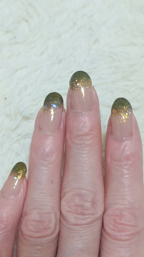 ネイルホリック ラメ トップコート 03 繊細ゴールド/ネイルホリック/ネイルトップコートを使ったクチコミ（1枚目）