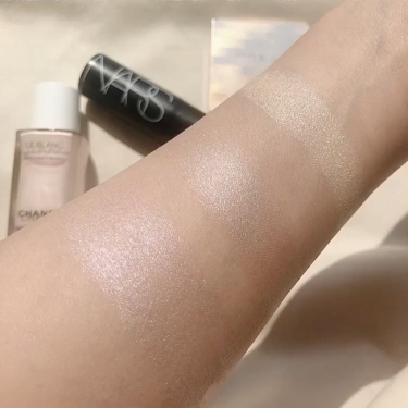 ル ブラン ロージー ドロップス/CHANEL/リキッドハイライトを使ったクチコミ（3枚目）