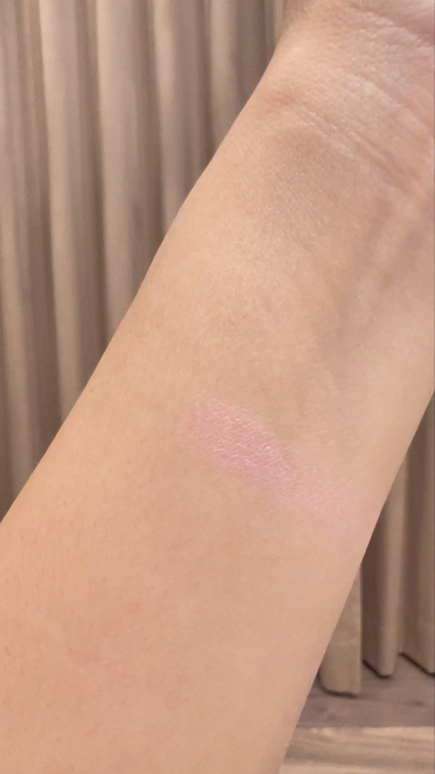 バックステージ ロージー グロウ/Dior/パウダーチークの動画クチコミ1つ目