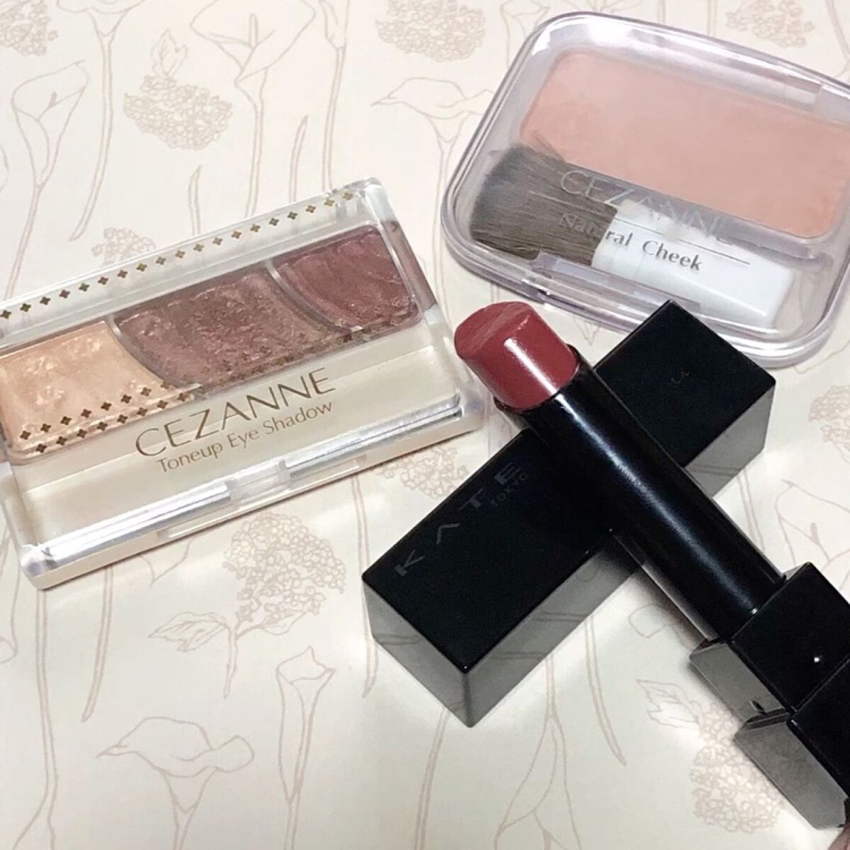 ナチュラル チークN/CEZANNE/パウダーチークの人気ショート動画