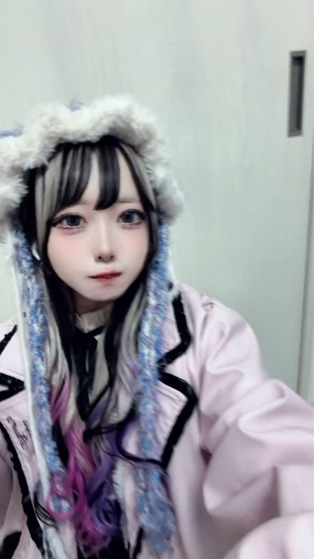 ファブリックミスト クラシックフィオーレ/ランドリン/ファブリックミストの動画クチコミ3つ目