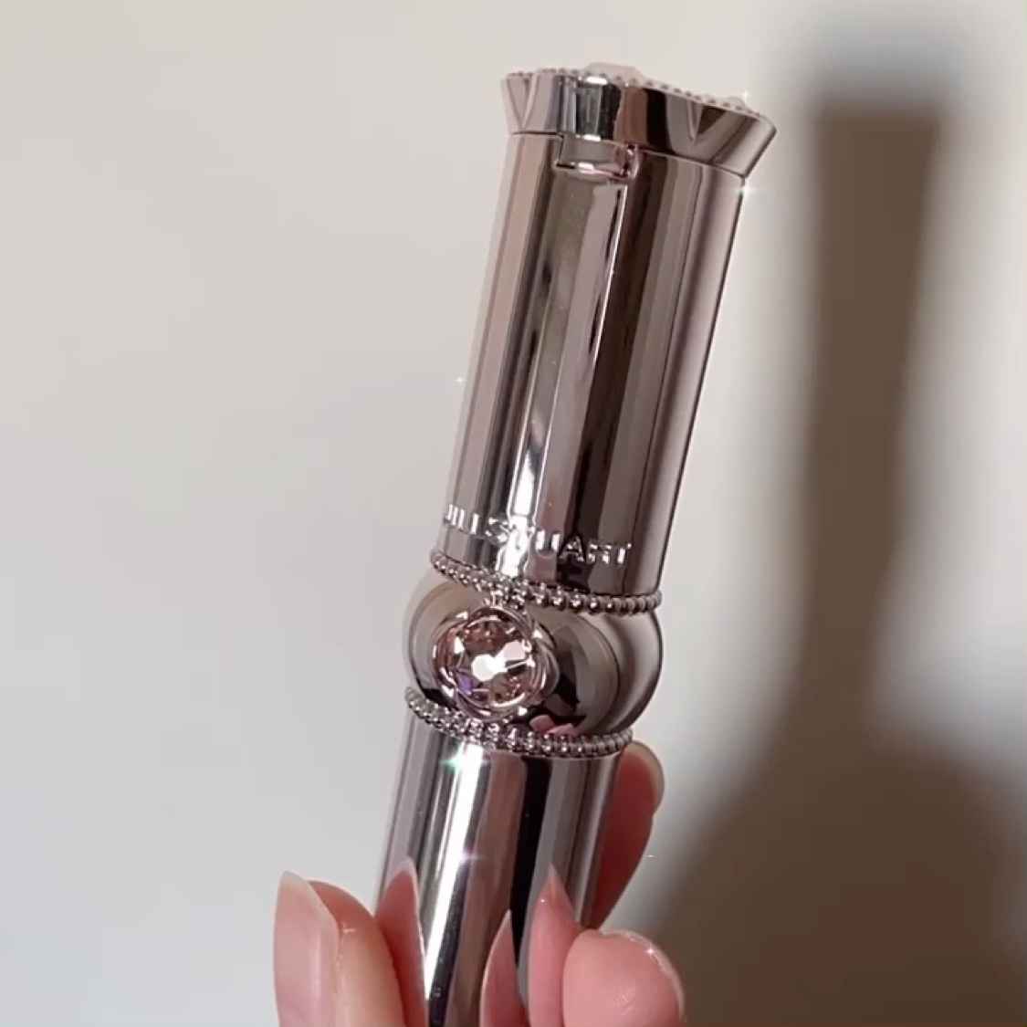 ジルスチュアート リップグロウ セラムバーム 01 petal bisau/JILL STUART/リップバームを使ったクチコミ（1枚目）