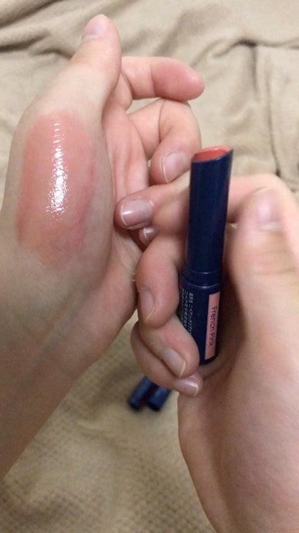 ニベア リッチケア&カラーリップ/ニベア/リップクリームの人気ショート動画