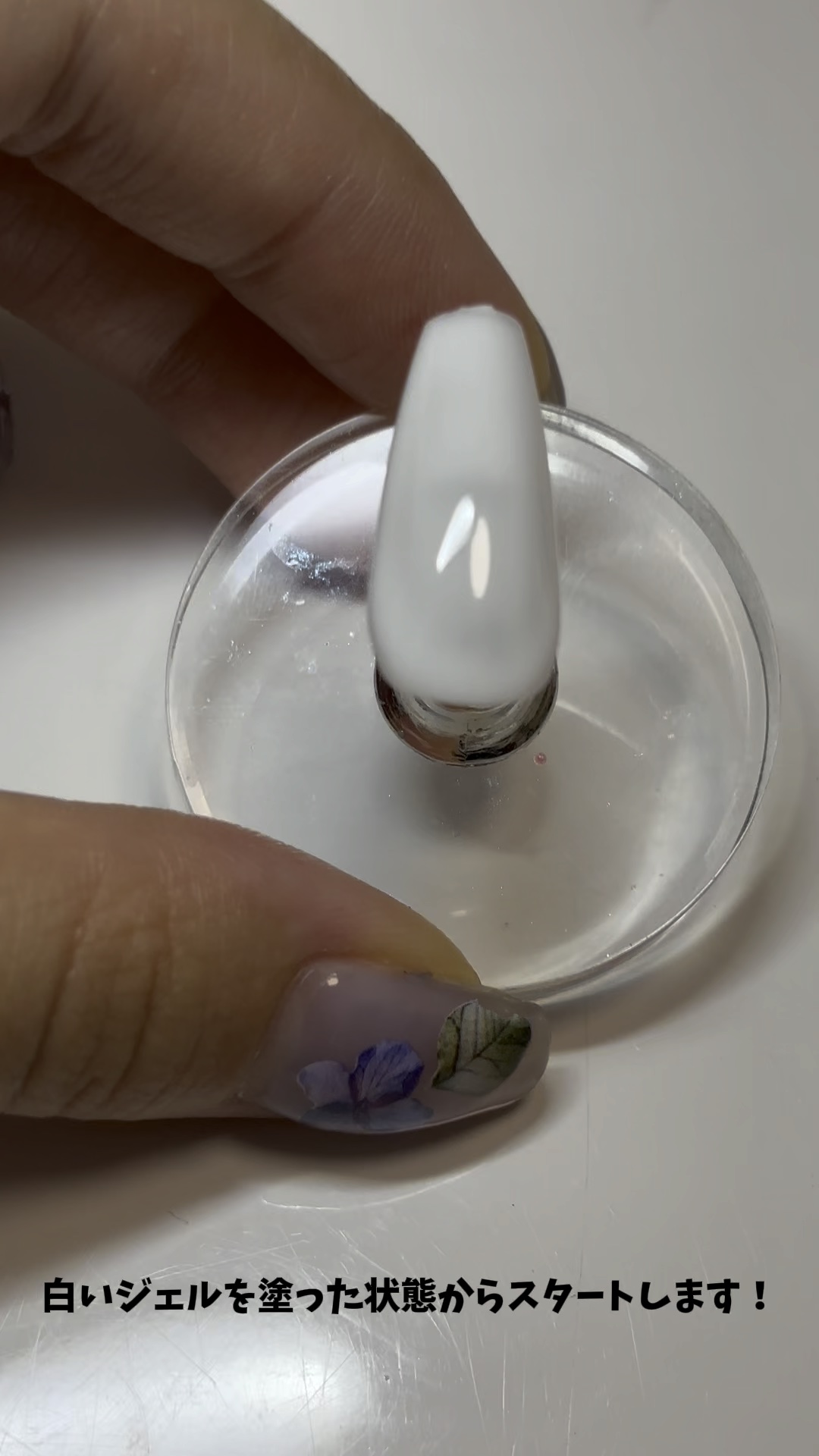 BRG ジェルネイル/DAISO/ジェルネイルの人気ショート動画