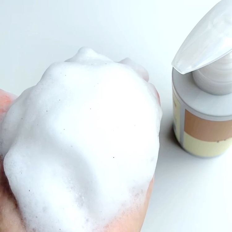 TOWAZ スクラブボディウォッシュ/TOWAZ/ボディソープの動画クチコミ1つ目