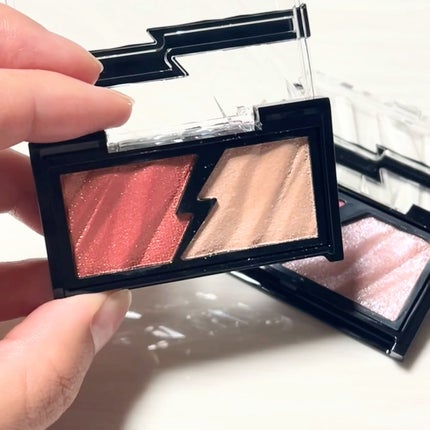 エレクトリックショックアイズ /KATE/アイシャドウパレットを使ったクチコミ(3枚目)