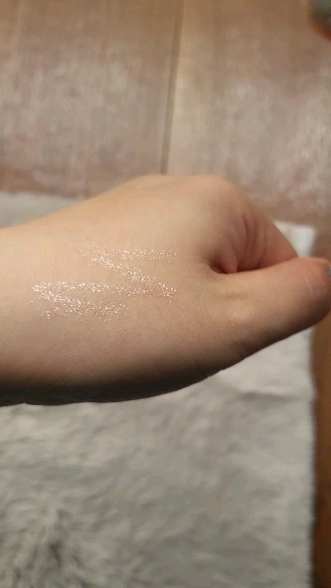 イージーeyeライナーR/b idol/ペンシルアイライナーの動画クチコミ5つ目