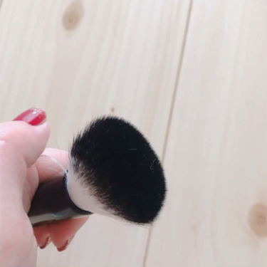 UR GLAM　CHEEK BRUSH/U R GLAM/メイクブラシを使ったクチコミ（3枚目）