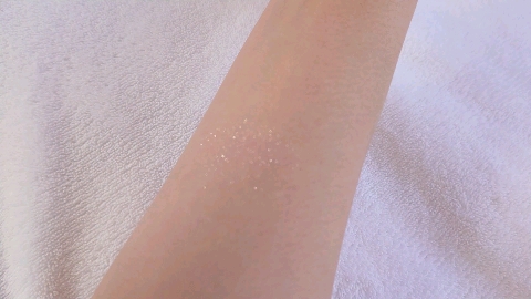 ハイライティングブラッシュパウダー/NARS/プレストパウダーの動画クチコミ2つ目