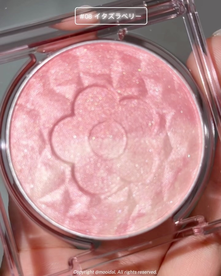 デイジードール パウダー ブラッシュ ブルーム/DAISY DOLL by MARY QUANT/パウダーチークを使ったクチコミ（2枚目）