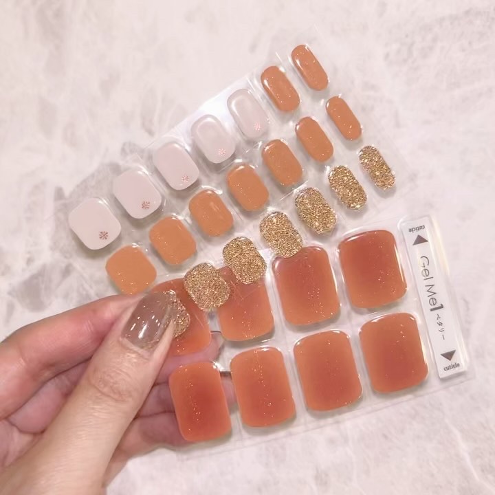 ジェルミーペタリー/ジェルミーワン/ネイルシールの動画クチコミ1つ目