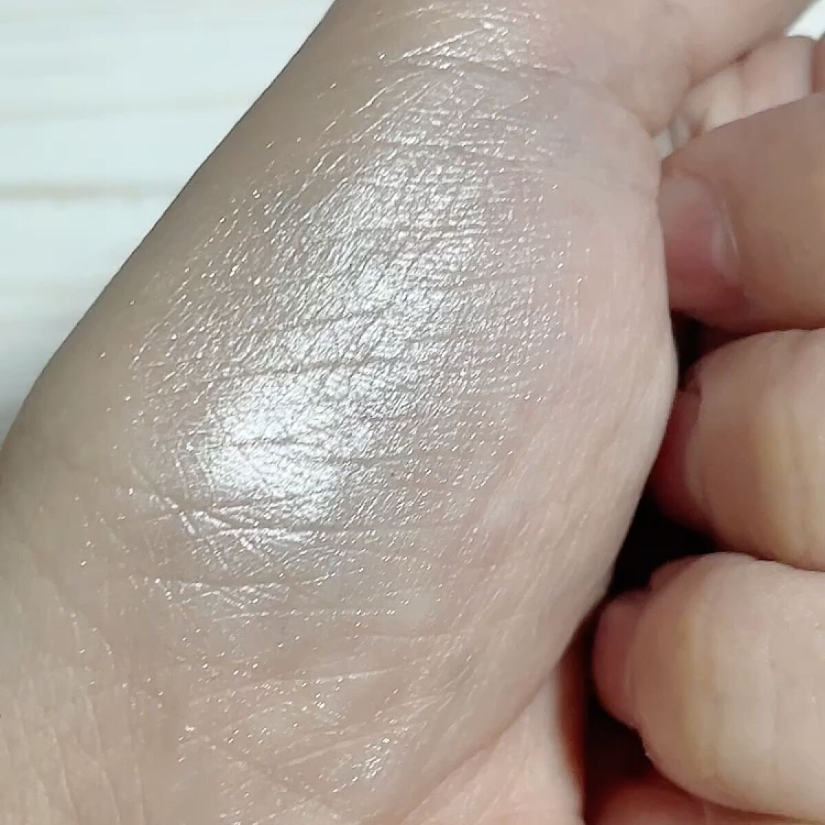 むにゅっとハイライター/キャンメイク/クリームハイライトを使ったクチコミ（3枚目）