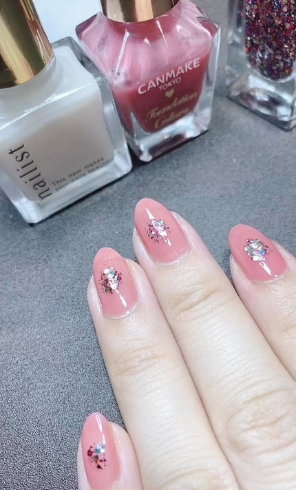 ファンデーションカラーズ/キャンメイク/マニキュアを使ったクチコミ(1枚目)