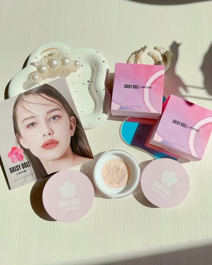 ルース パウダー/DAISY DOLL by MARY QUANT/ルースパウダーの動画クチコミ3つ目