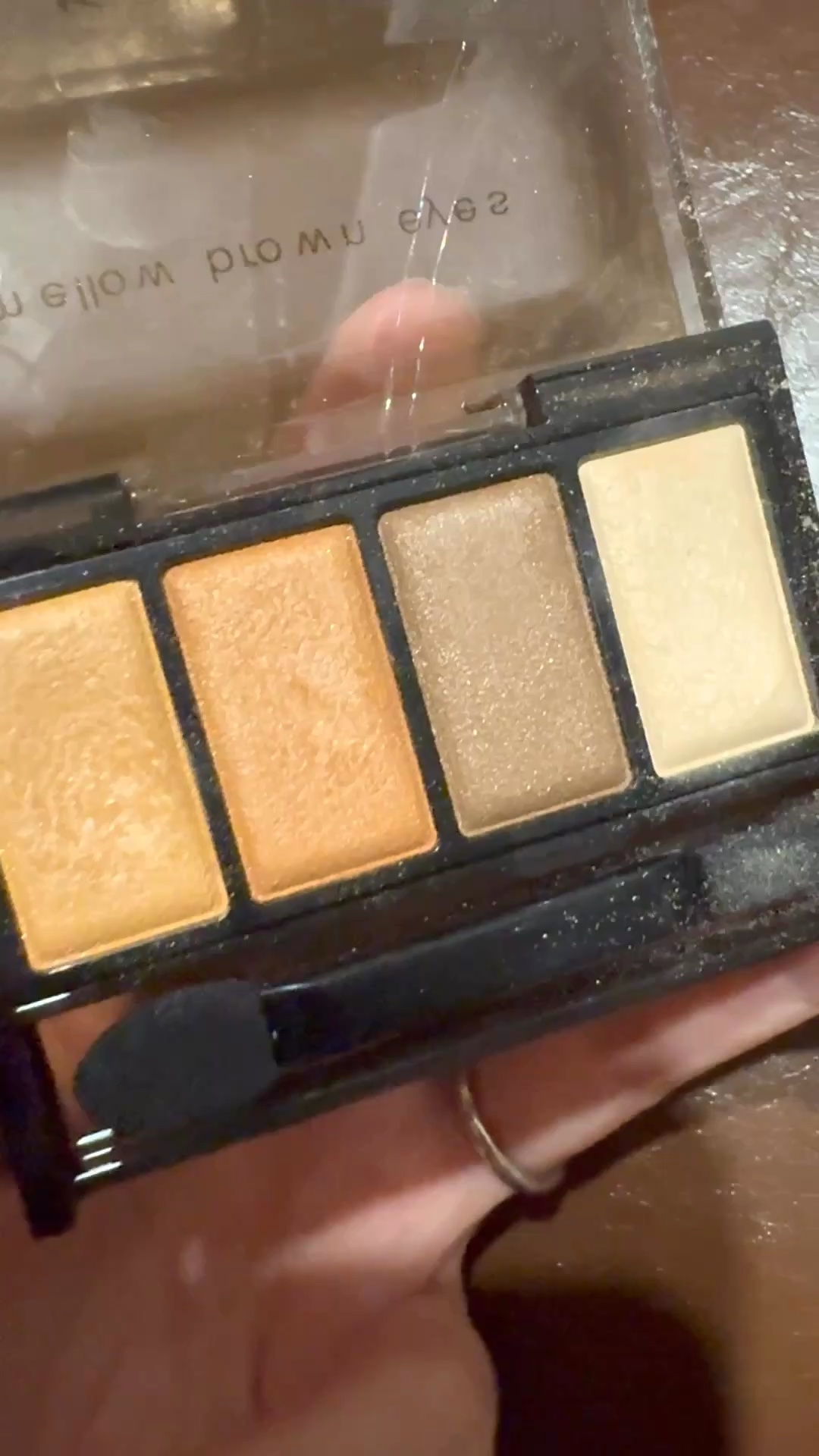 ケイト メロウブラウンアイズ/KATE/アイシャドウパレットの動画クチコミ1つ目