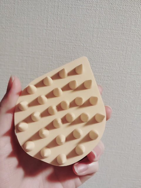 リラクシングマッサージブラシ/エトヴォス/スカルプブラシの人気ショート動画