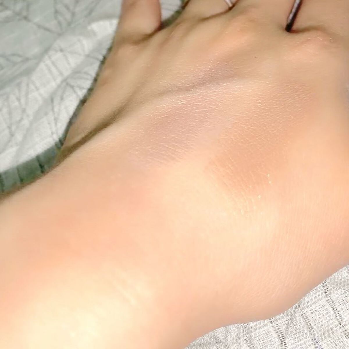 カラーブレンドグローアイカラー/ディエム クルール/ジェル・クリームアイシャドウの動画クチコミ2つ目