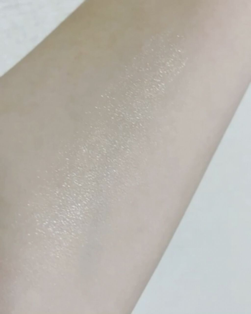 プリズム エアー ハイライター/CLIO/パウダーハイライトを使ったクチコミ（2枚目）