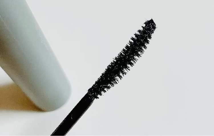 ハンオールフィックスマスカラ L01 ロングブラック(LONG BLACK)/rom&nd/マスカラを使ったクチコミ（3枚目）
