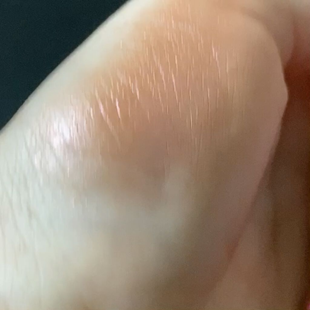 ツイスト＆グロー パウダースティック/CLARINS/単色アイシャドウを使ったクチコミ（3枚目）