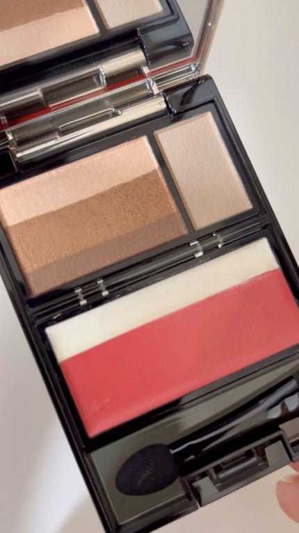 ドラマティックリップカラー (グロッシー)/マキアージュ/口紅の人気ショート動画