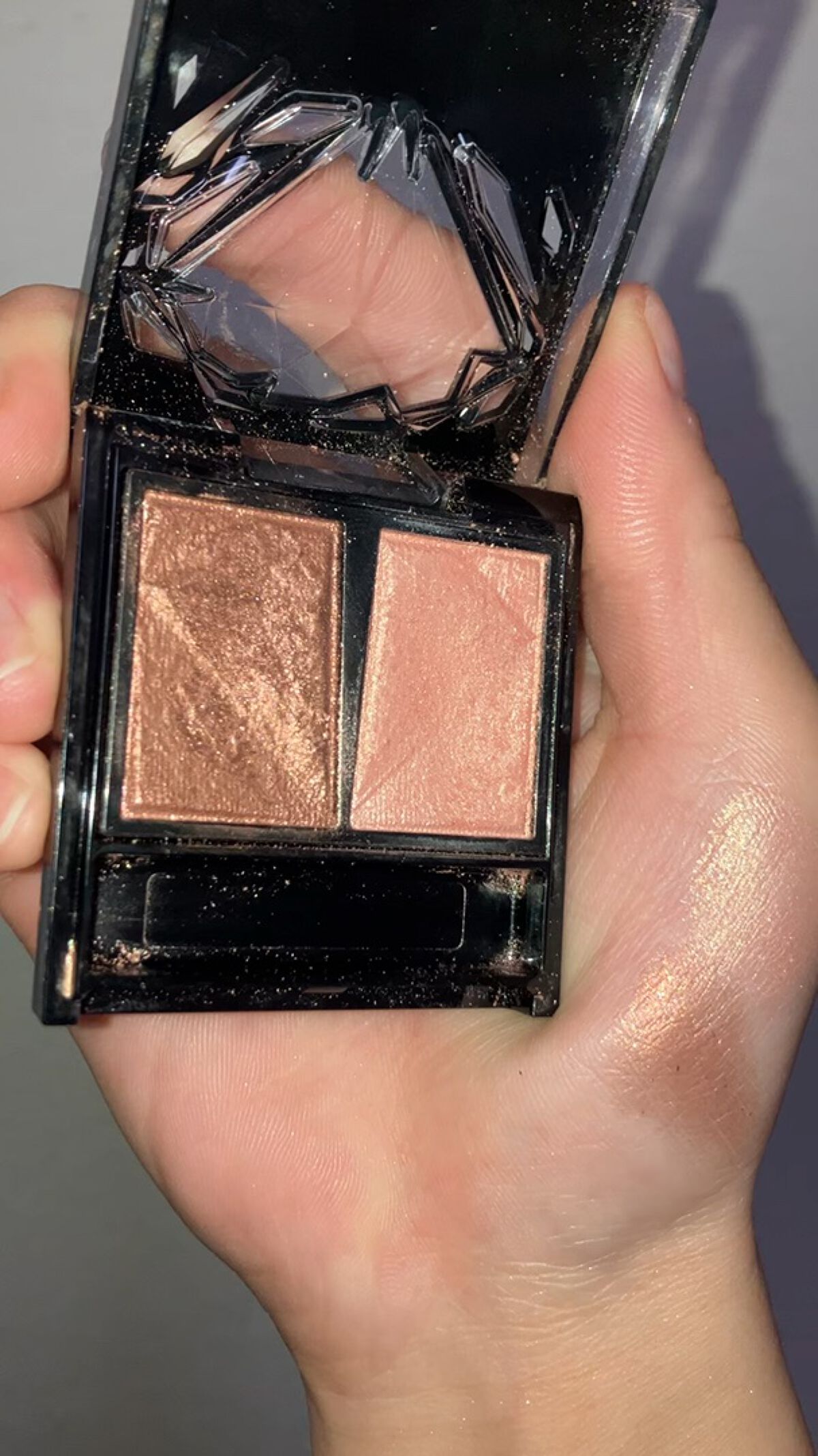 クラッシュダイヤモンドアイズ/KATE/アイシャドウパレットの人気ショート動画