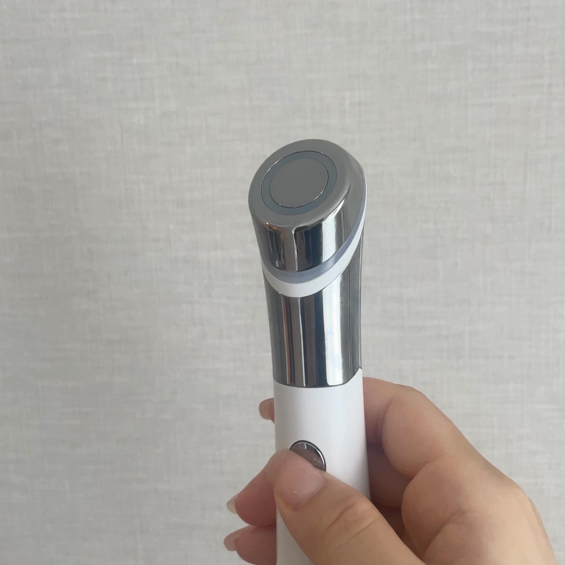 AGE-Rダーマエアショット ホワイト/MEDICUBE/美顔器・マッサージを使ったクチコミ（2枚目）