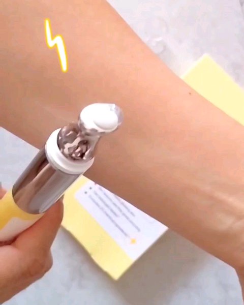 デュアルダムガーラックビタCオートアイクリーム/Dr.Twenty Project/アイケア・アイクリームの動画クチコミ5つ目