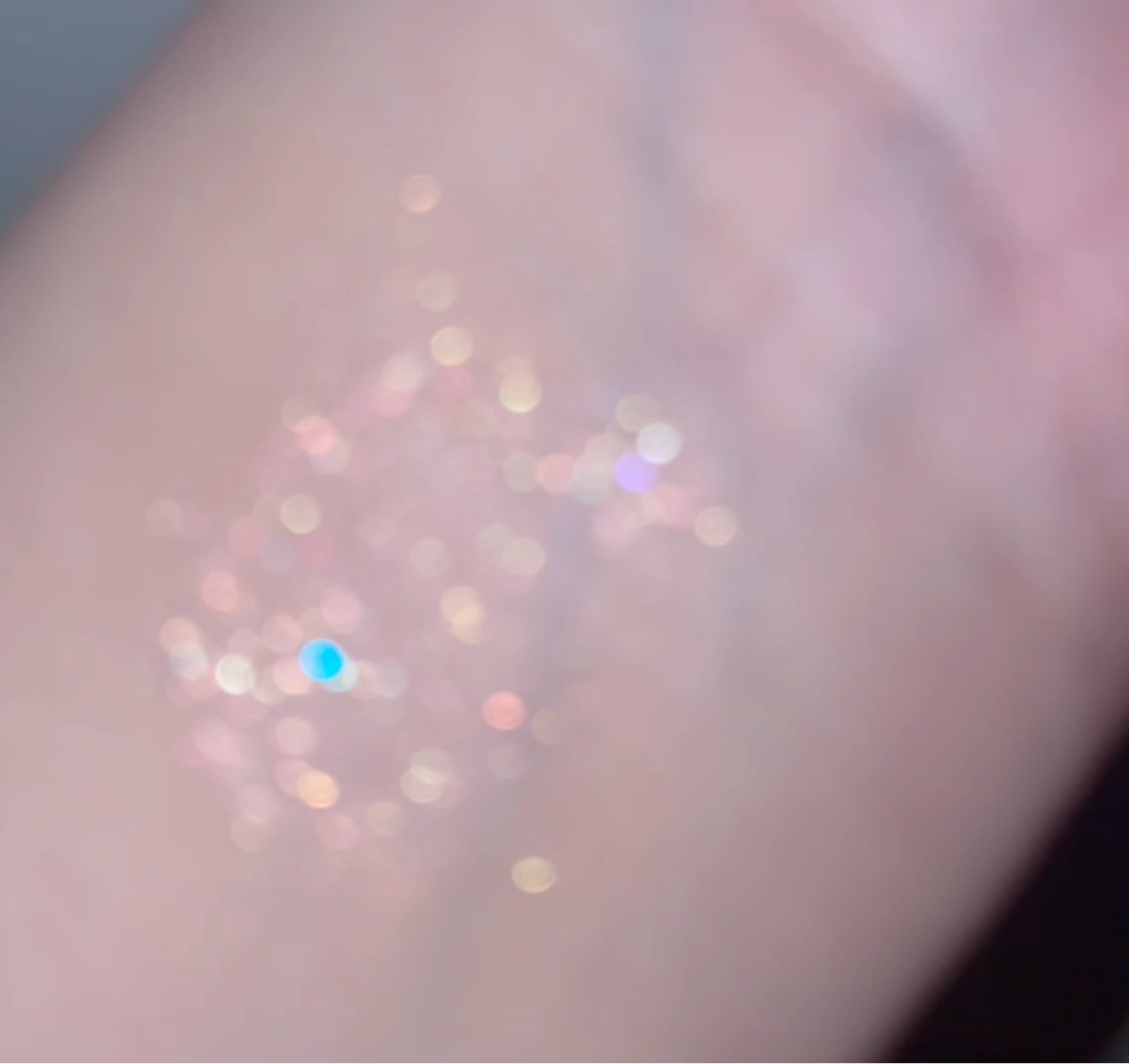 グリーミングアイグリッター/IBIM/グリッターの動画クチコミ2つ目