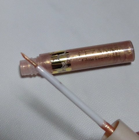 CEZANNE グロウリキッドライナーのクチコミ「色々な使い方が出来て、大変重宝しています✨

大人でも浮かない極小ラメが綺麗です
(*ﾉｪﾉ).....」（2枚目）