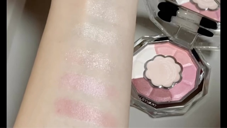 ジルスチュアート クリスタルブルーム ブルームクチュール アイズ/JILL STUART/アイシャドウパレットの動画クチコミ5つ目