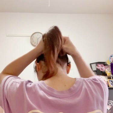 あやめろ🧸💜 on LIPS 「自分流！ヘアアレンジ🧸💓飲食店で勤務していた頃に髪が落ちないよ..」（2枚目）