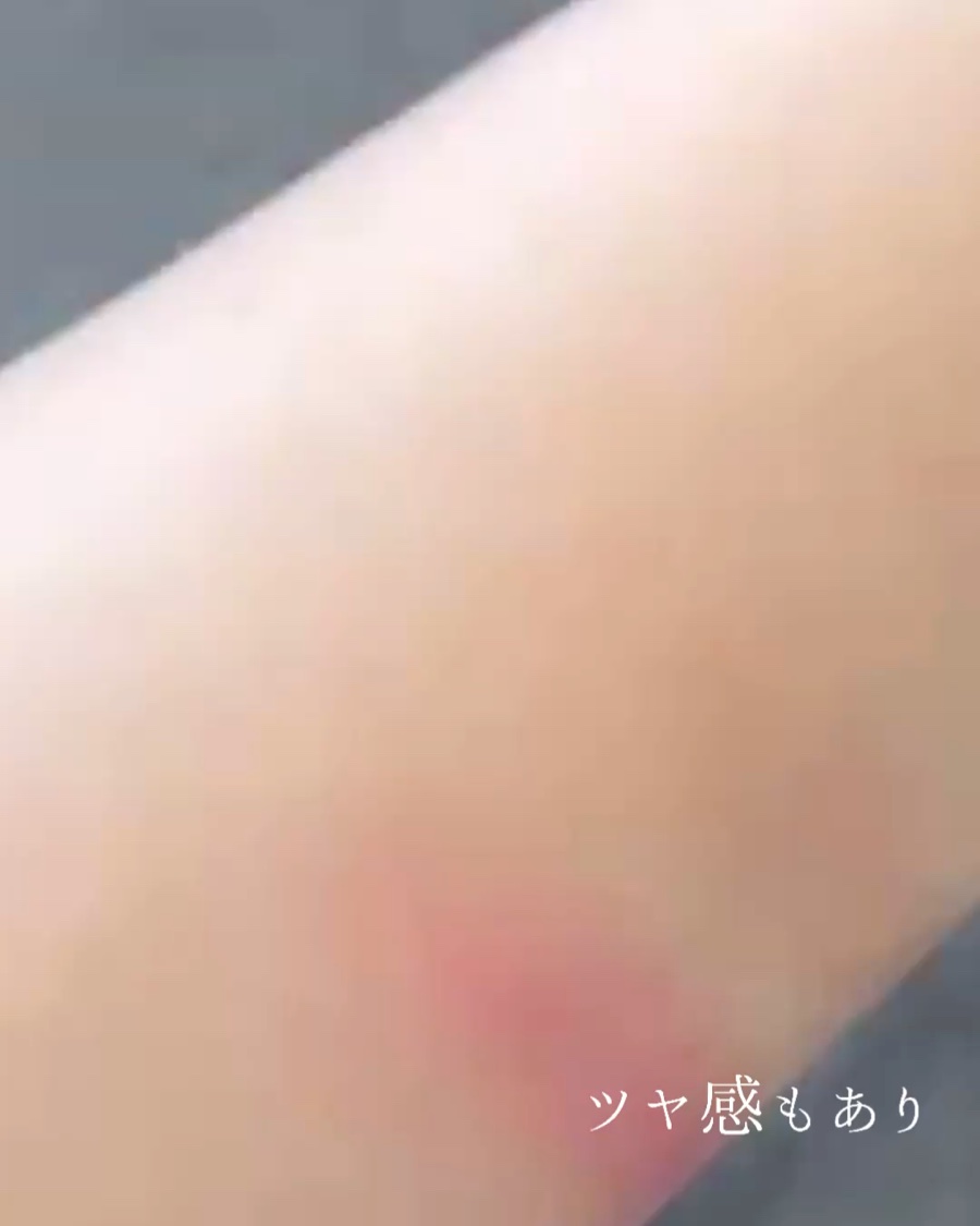 クリーム グロウ ハイライター ＆ ポット ルージュ デュオ/BOBBI BROWN/マルチパレットの動画クチコミ1つ目