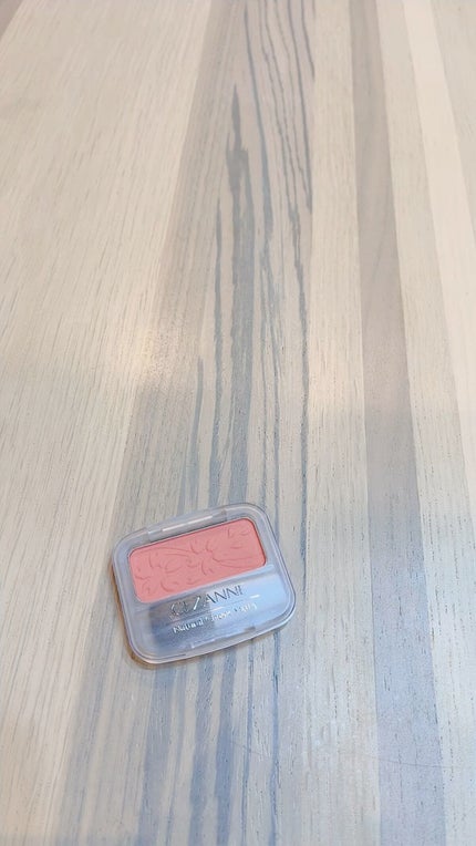 ナチュラル チークN/CEZANNE/パウダーチークの人気ショート動画