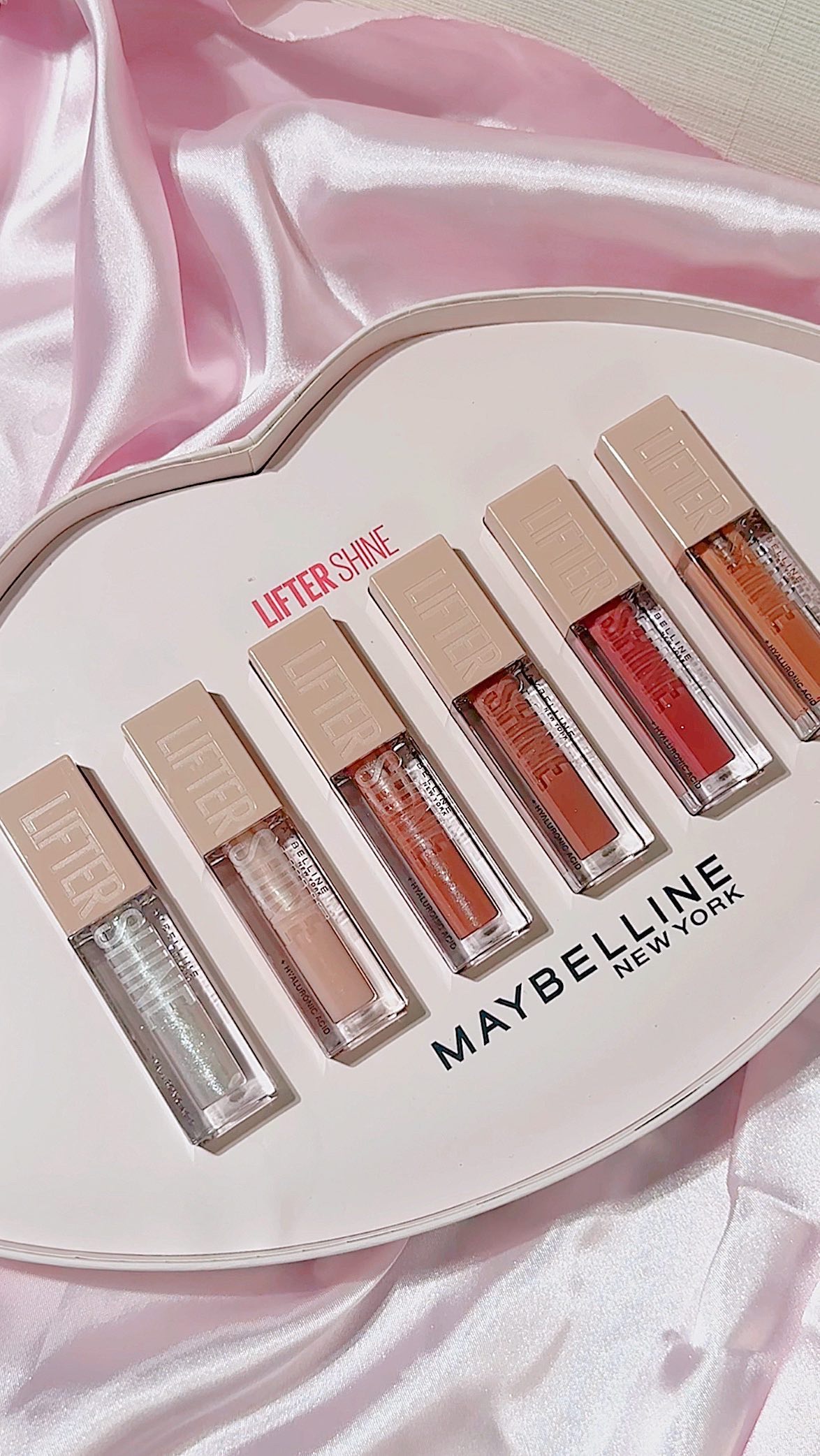 NEW: Maybelline Lifter Gloss + Hyaluronic Acid

.
.
.
.
.
@maybelline #PR #メイベリン #japan #maybelline #lipgloss  #LIPSプレゼン
