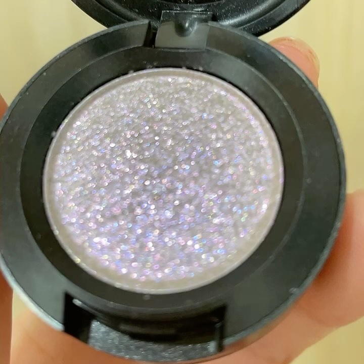 ダズルシャドウ/M・A・C/単色アイシャドウの動画クチコミ5つ目