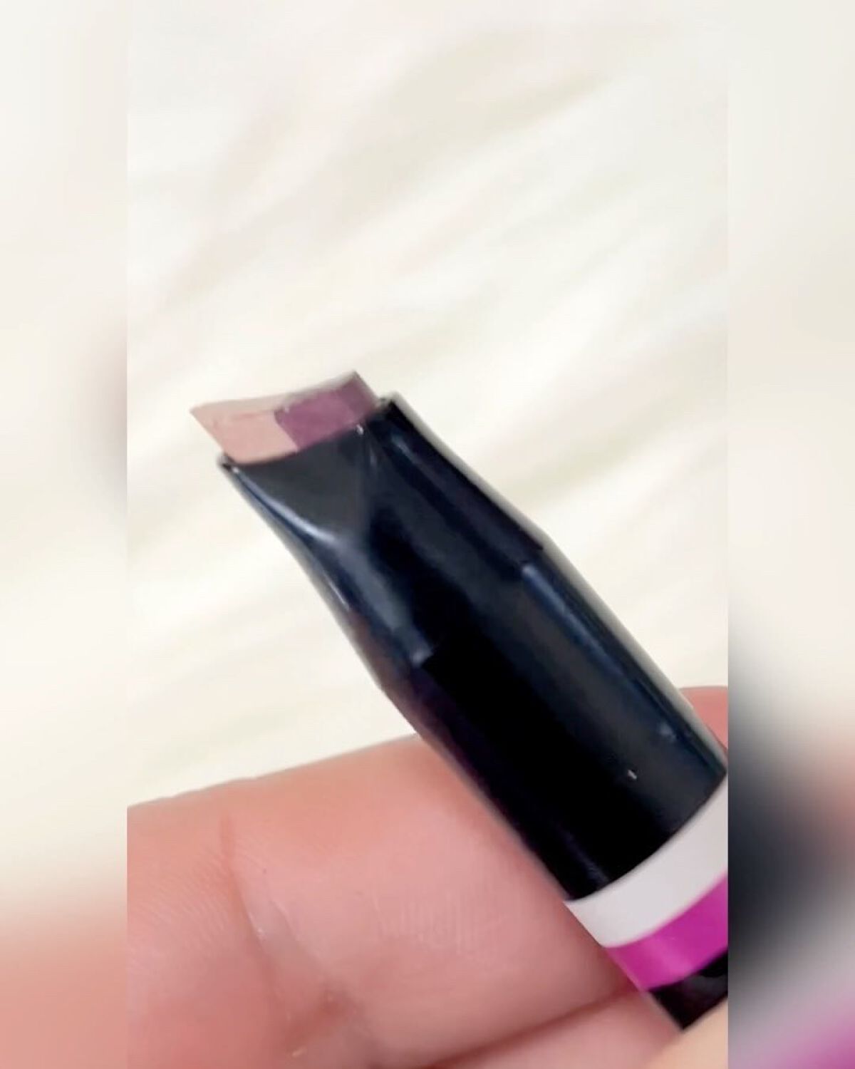 Blanc Double Shadow Stick/ELROEL/スティックアイシャドウの動画クチコミ2つ目