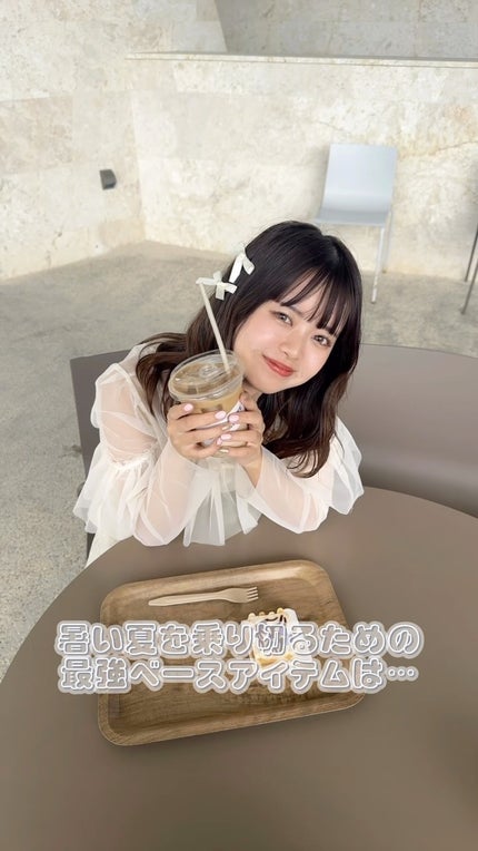 エアリータッチ アドモイストベース/クラブ/化粧下地の人気ショート動画