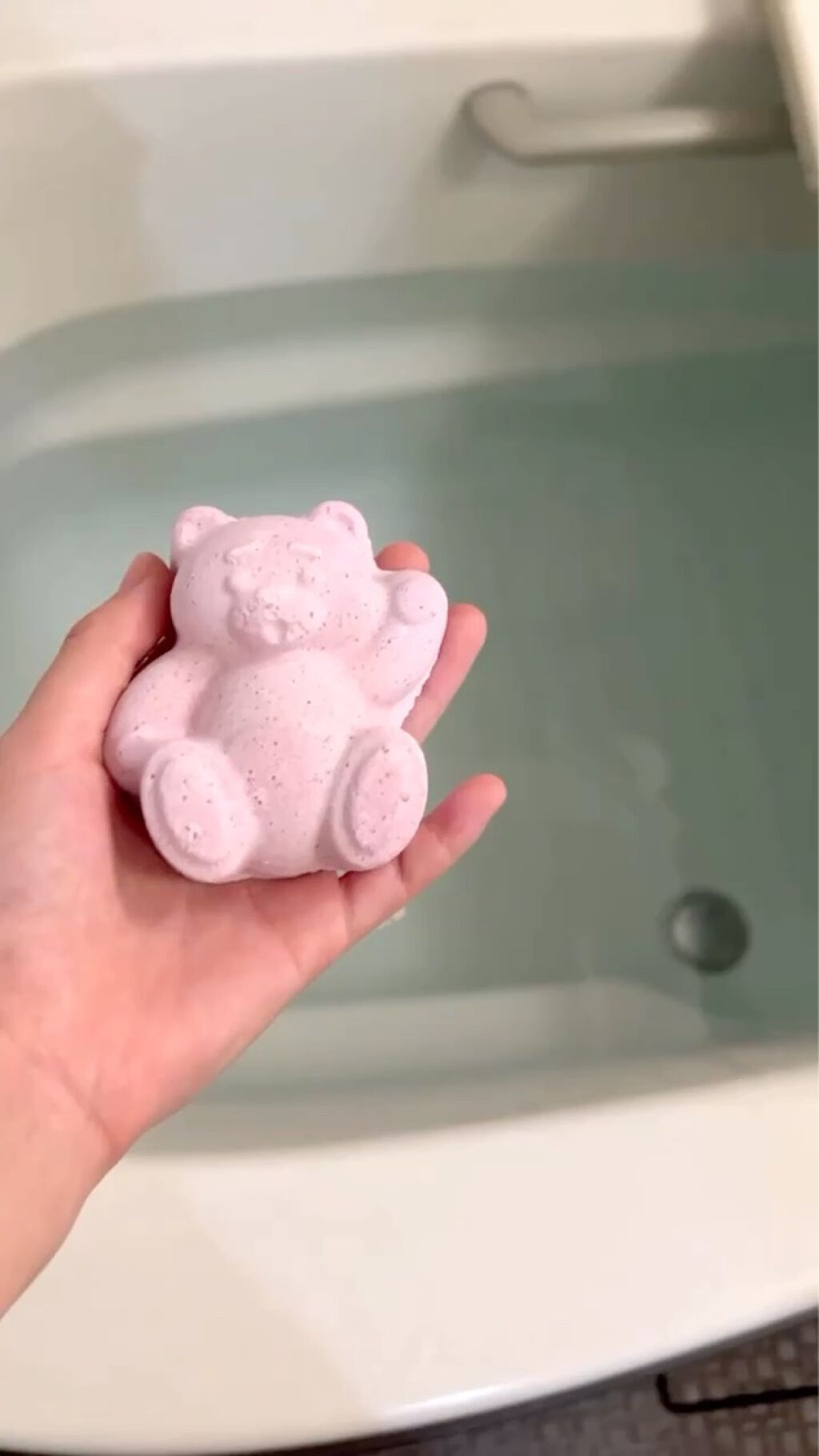 バターベア（バスボム）/ラッシュ/炭酸系入浴剤を使ったクチコミ（1枚目）