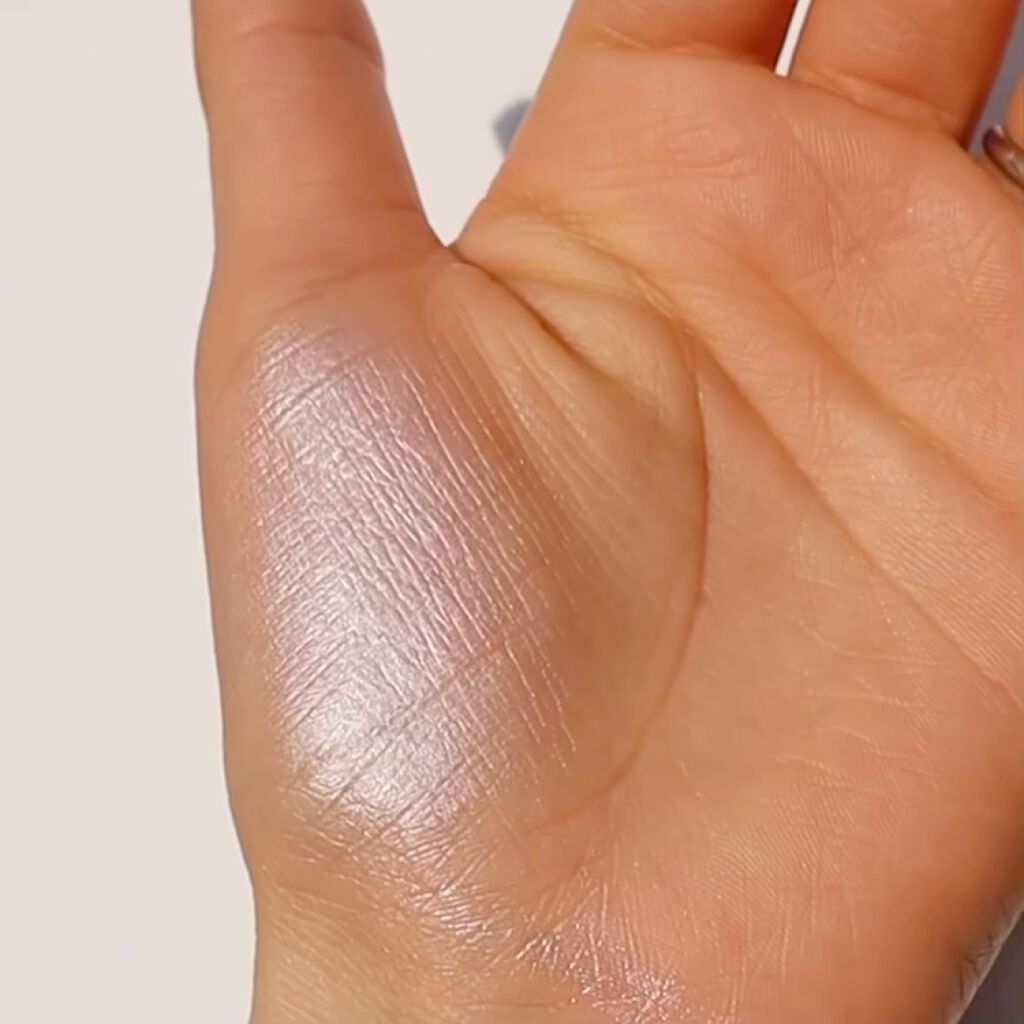 Visée ヴィセ アヴァン スポットライティング スティックのクチコミ「💡スポットライトをあてたようなツヤ感﻿
﻿
💡極薄で均一な膜を形成して、厚塗り感がない﻿.....」（3枚目）