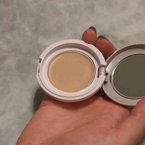 リズムシームレスウェア/TWANY/化粧下地を使ったクチコミ（2枚目）