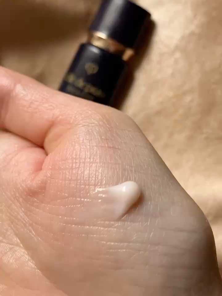 クレ・ド・ポー ボーテ クレ・ド・ポー ボーテ ヴォワールマティフィアンリサンのクチコミ「クレ・ド・ポー ボーテ
ヴォワールマティフィアンリサン
~~~~~~~~~~~~~~~~~~~.....」（3枚目）