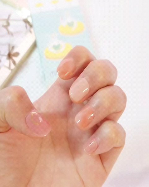 シンデレラネイル（切らなくていいジェルネイルシール）/mmme/ネイルシールを使ったクチコミ（2枚目）