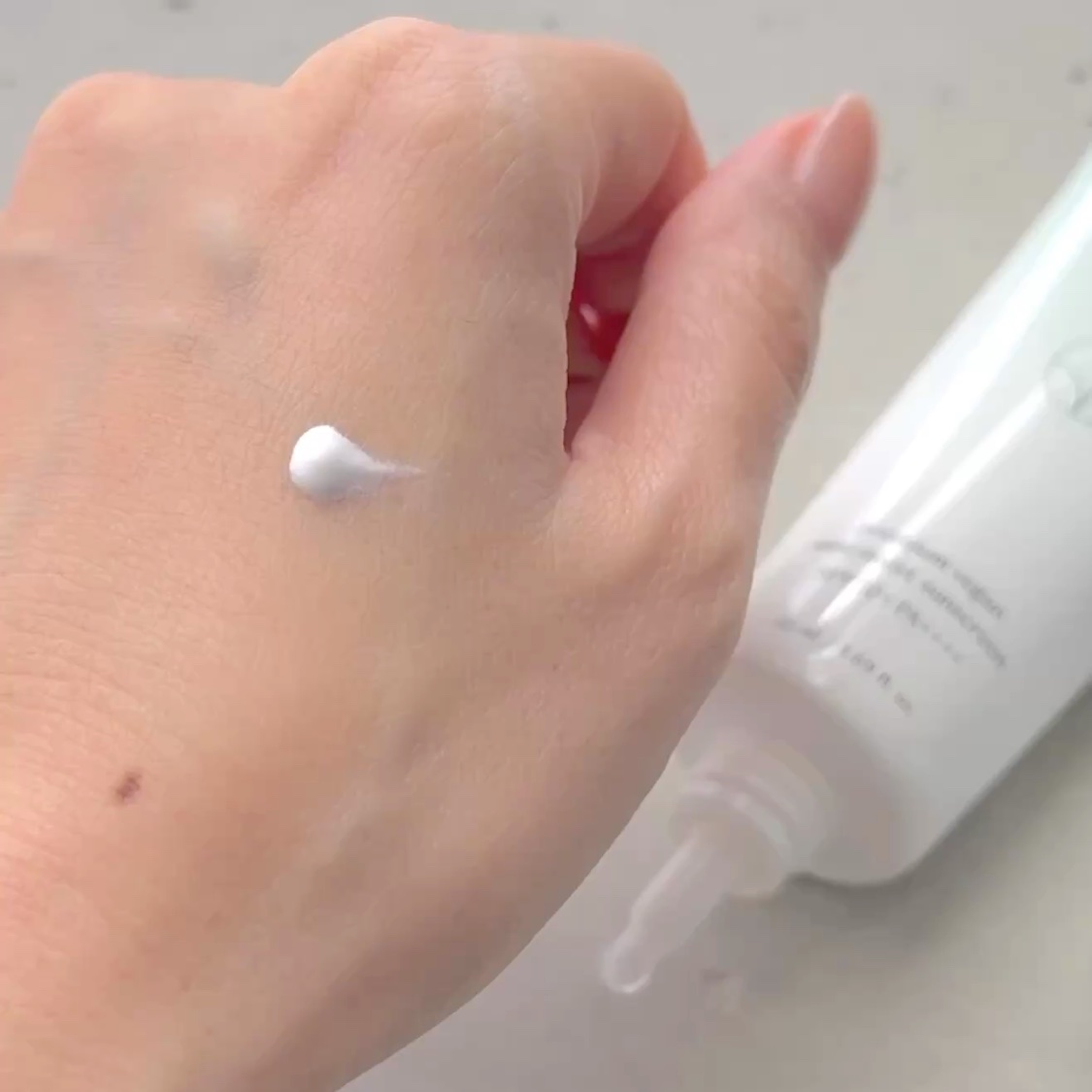 プレミ アムビーガン マイルド日焼け止め SPF50+PA++++/dinsee/日焼け止めクリームを使ったクチコミ（2枚目）