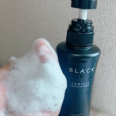 LEXILIS BLACK FRAGRANCE スカルプシャンプーのクチコミ「『BLACK LEXILIS』

SCALP SHAMPOO

ヒアルロン酸の約2倍の美容保湿.....」（3枚目）