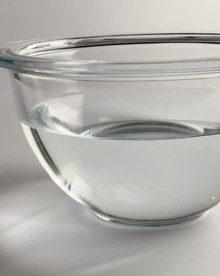 フレモ バスパウダー グレイスサンダルウッド/FLEMO/無機塩系入浴剤の動画クチコミ3つ目