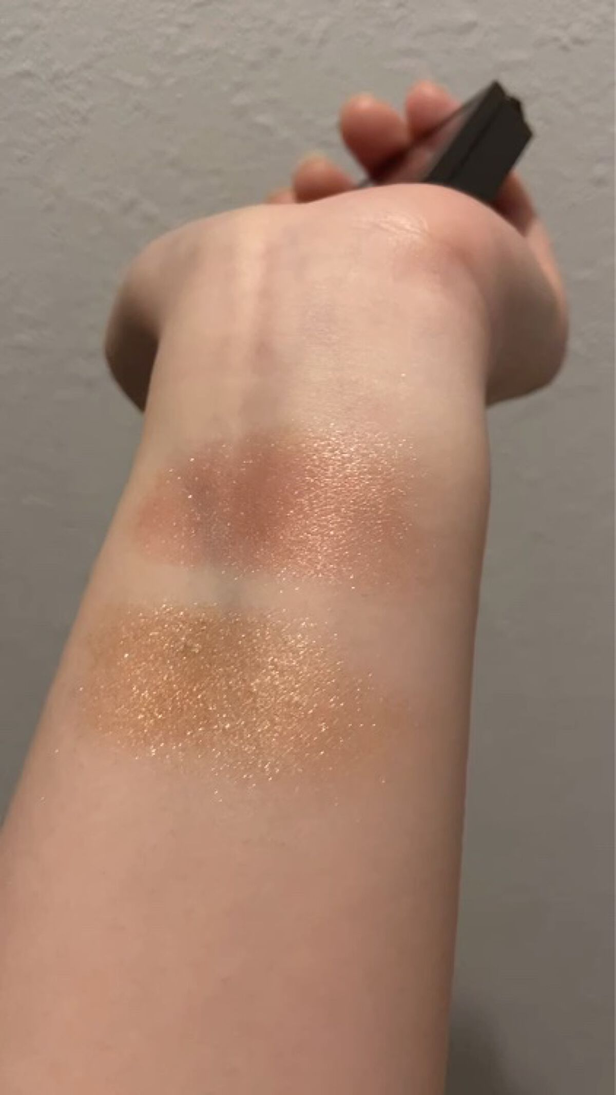 スモール アイシャドウ/M・A・C/単色アイシャドウの動画クチコミ1つ目