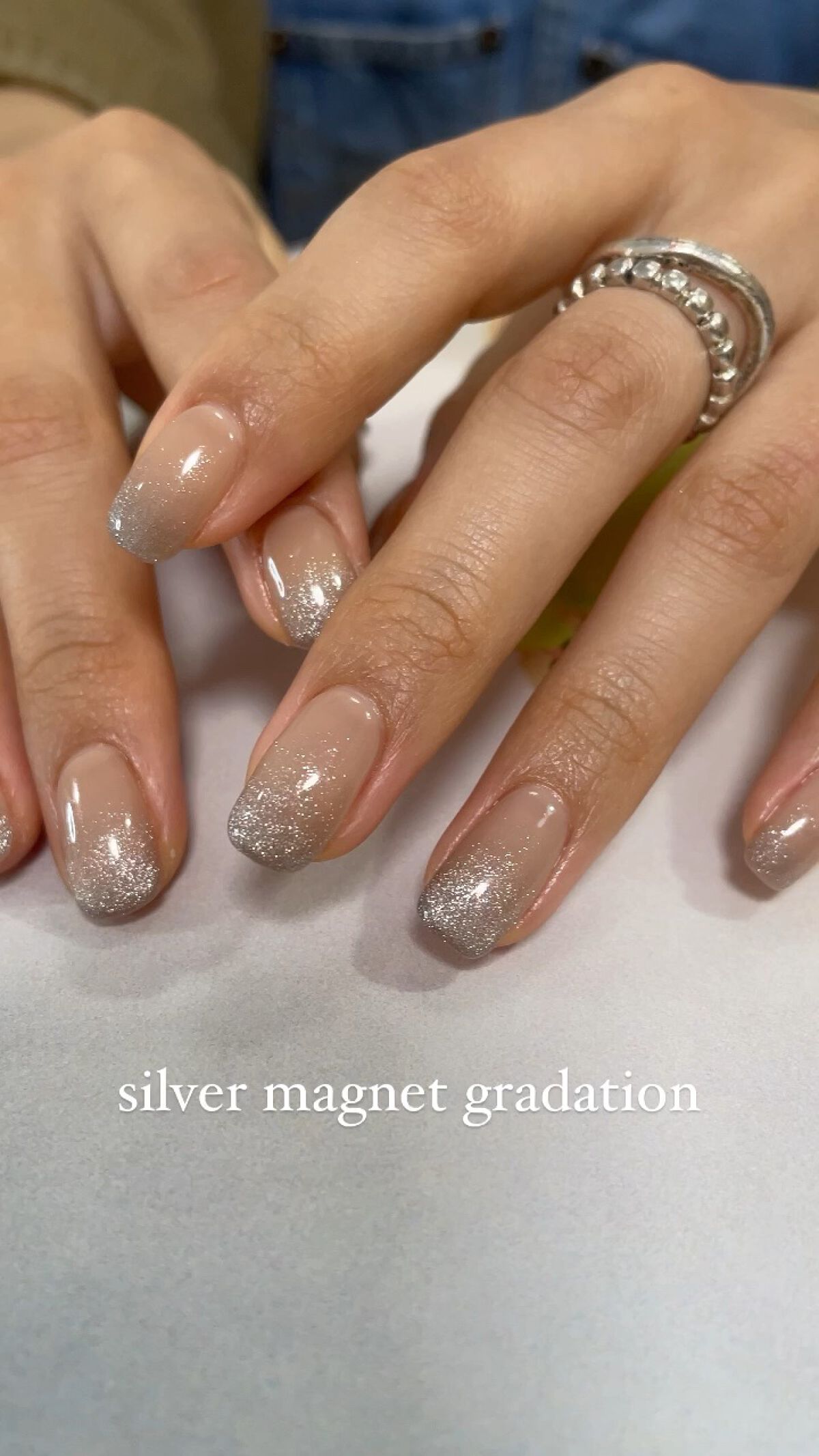 #ニュアンスネイル,#マグネットネイル,#ブライダルネイル,#シルバーネイル,#冬ネイルのネイルデザイン